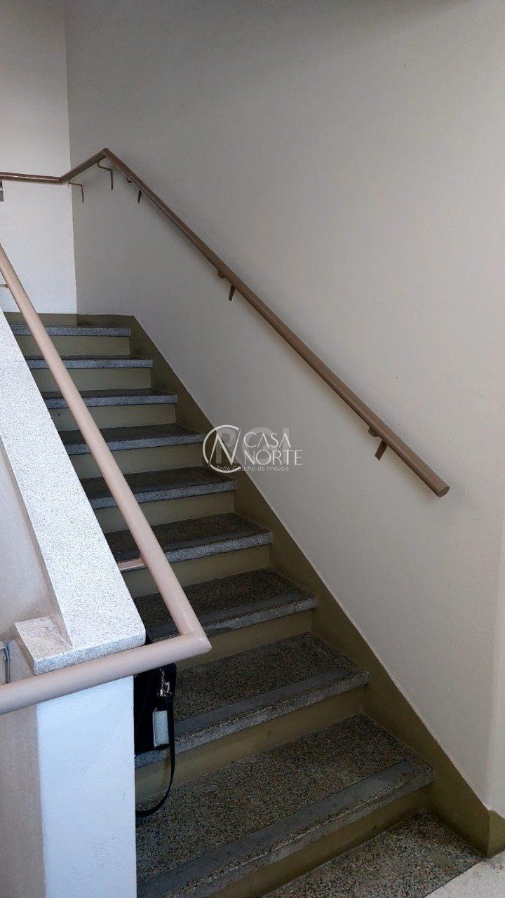 Sala Comercial à venda , 59m², Avenida Venancio Aires no bairro Santana em Porto Alegre