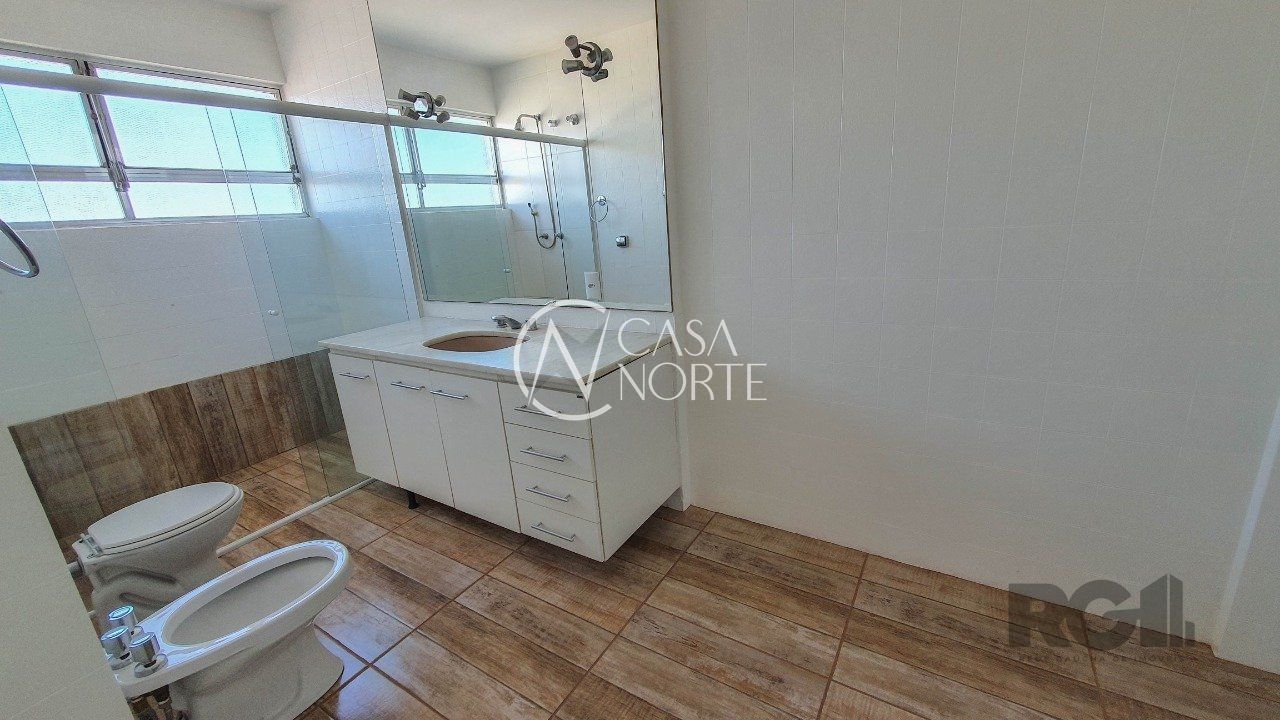Apartamento à venda com 4 quartos, 167m², 2 vagas, Rua Vinte e Quatro de Outubro no bairro Moinhos de Vento em Porto Alegre