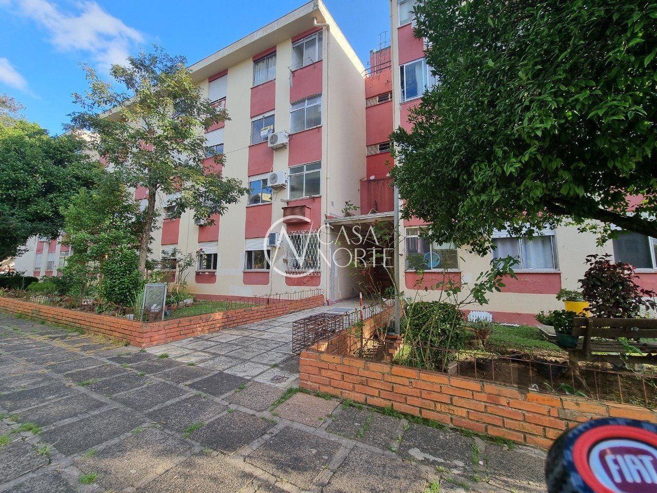 Apartamento à venda com 3 quartos, 59m², 1 vaga, Rua Joaquim de Carvalho no bairro Vila Nova em Porto Alegre