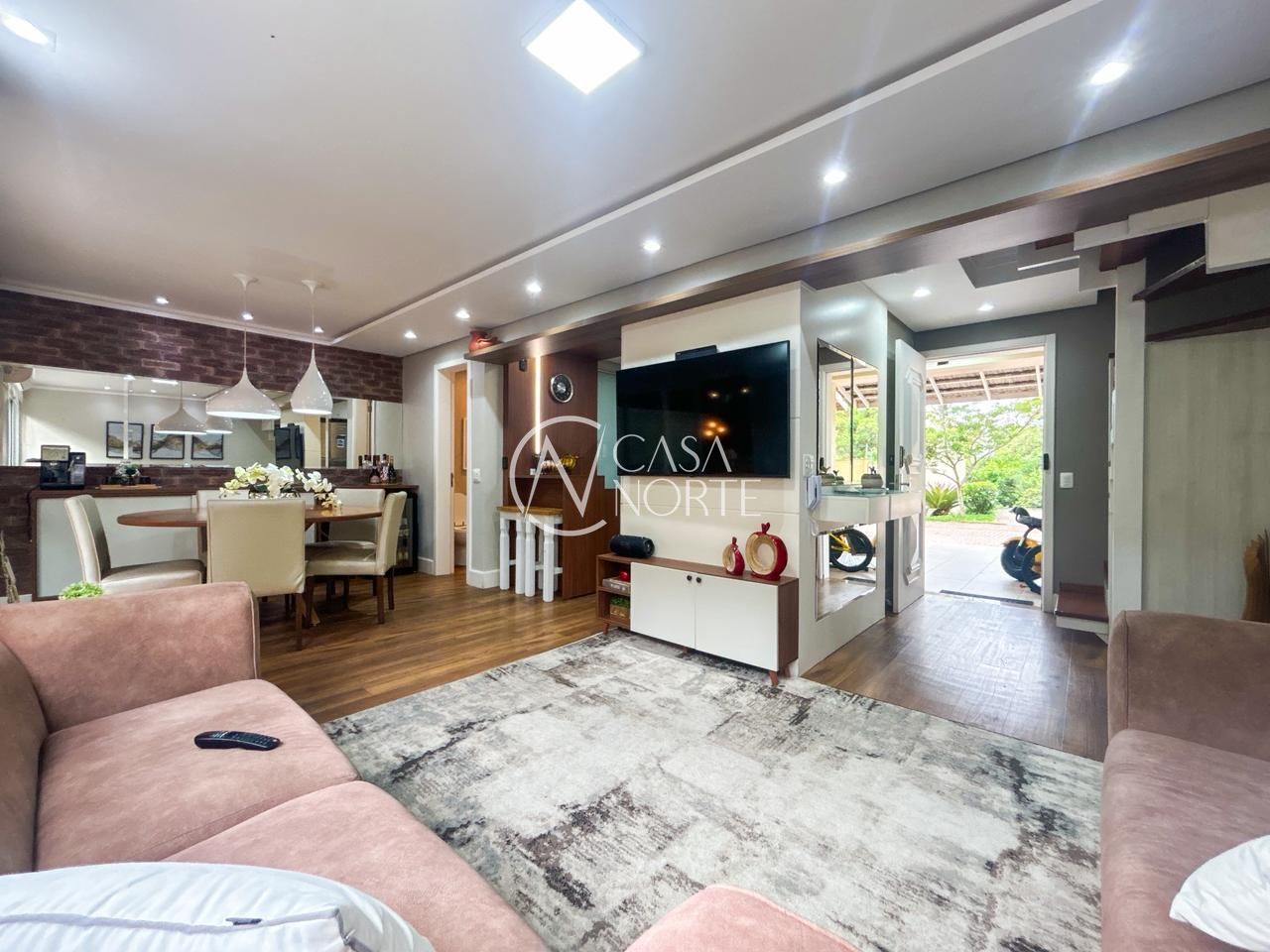 Casa de Condomínio à venda com 3 quartos, 219m², 1 suíte, 2 vagas, Avenida Engenheiro Ludolfo Boehl no bairro Teresópolis em Porto Alegre