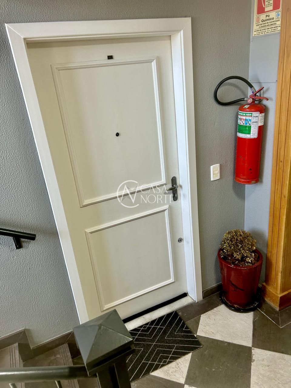 Apartamento à venda com 3 quartos, 102m², 1 suíte, 2 vagas, Avenida José Gertum no bairro Chácara das Pedras em Porto Alegre