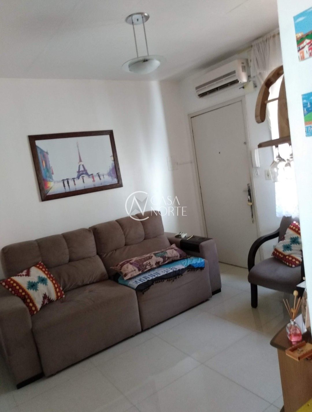 Apartamento à venda com 2 quartos, 45m², Rua dos Maias no bairro Rubem Berta em Porto Alegre