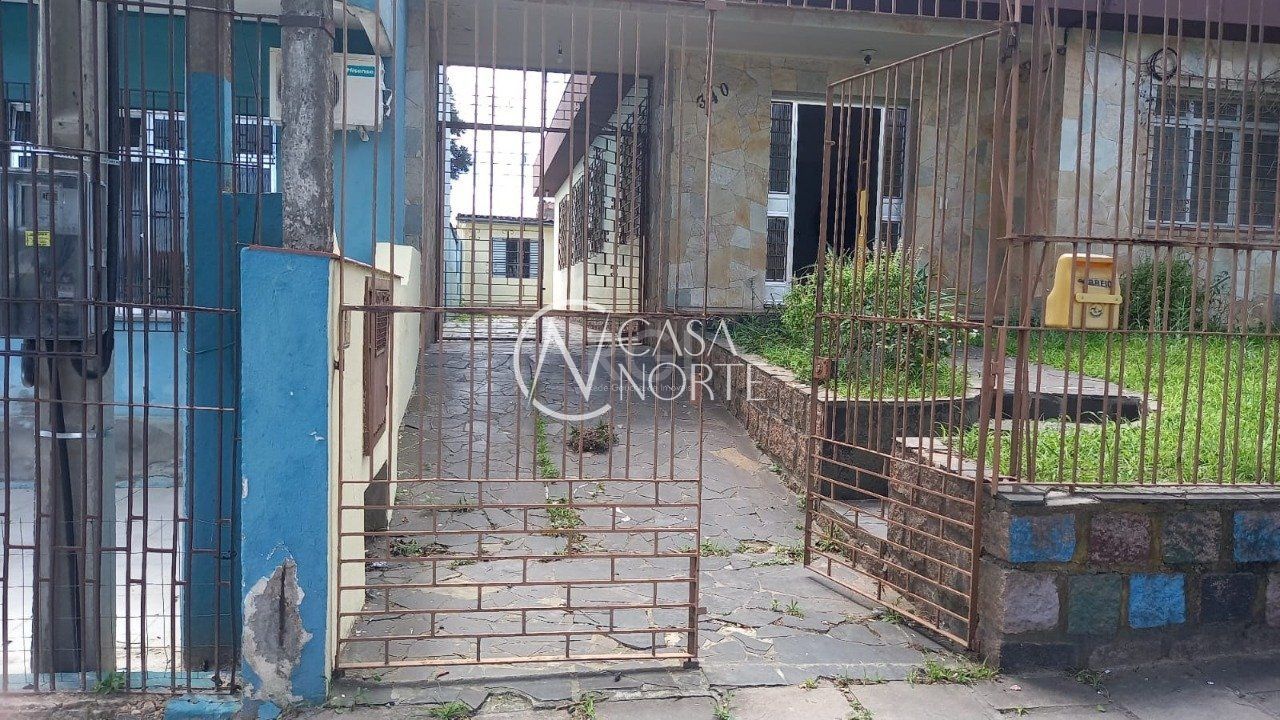 Casa à venda com 3 quartos, 90m², 1 suíte, 3 vagas, Avenida Luiz Moschetti no bairro Vila João Pessoa em Porto Alegre
