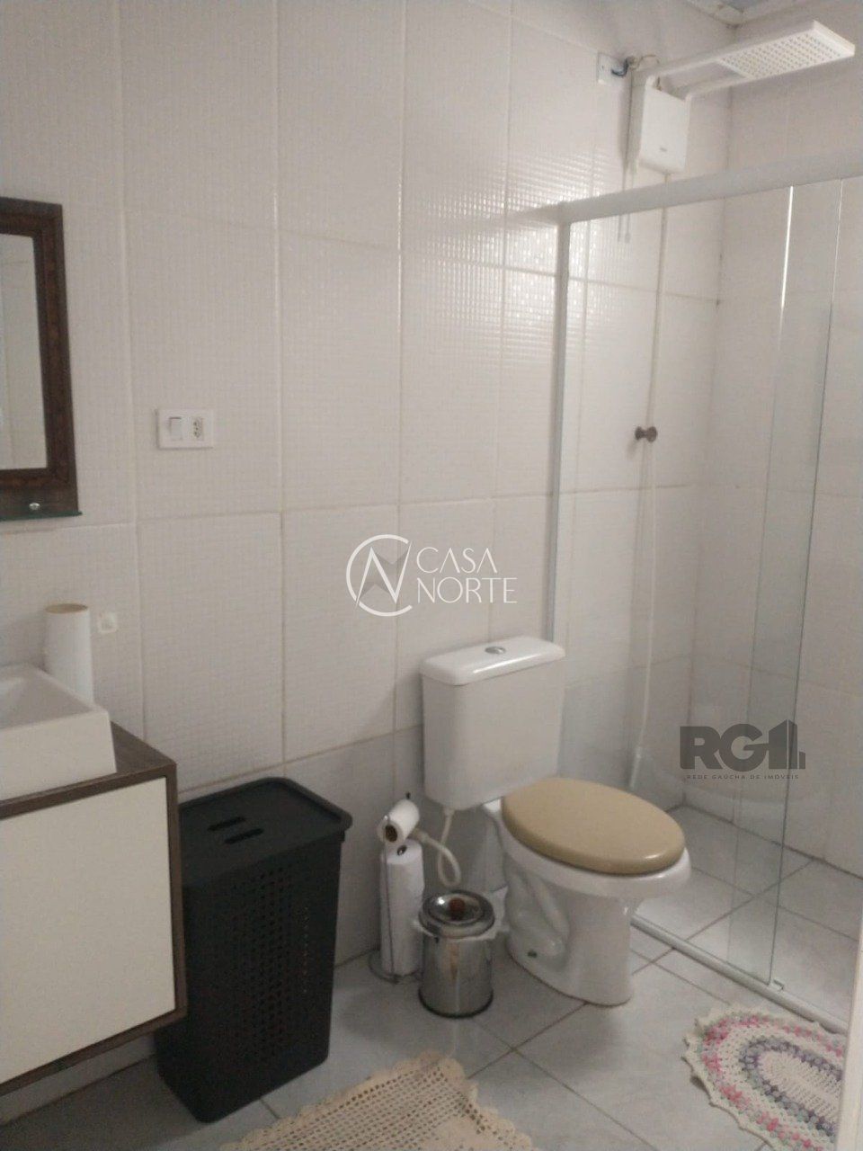 Casa à venda com 2 quartos, 155m², 1 suíte, 2 vagas, Rua Marajó no bairro Jardim Europa em Porto Alegre