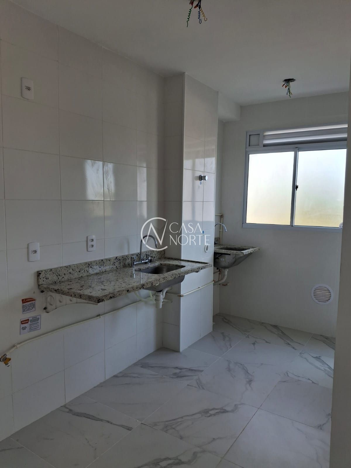 Apartamento à venda com 2 quartos, 55m², 1 suíte, 1 vaga, Sílvio Silveira Soares no bairro Cavalhada em Porto Alegre