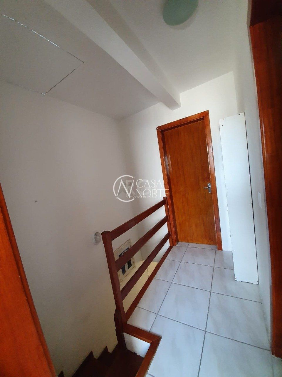 Casa de Condomínio à venda com 2 quartos, 63m², 1 vaga, Rua Dorival Castilhos Machado no bairro Aberta dos Morros em Porto Alegre