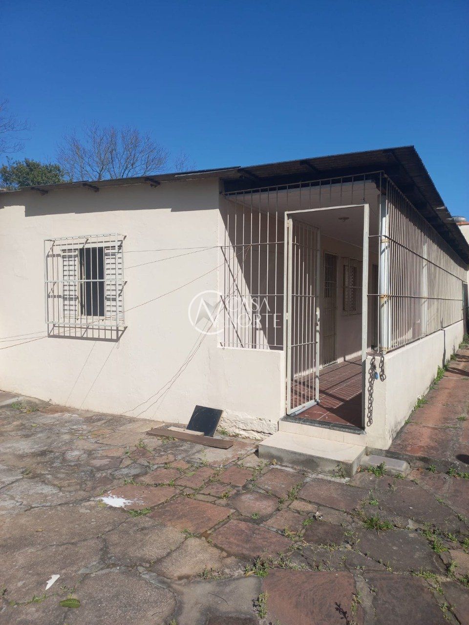 Casa à venda com 2 quartos, 49m², 4 vagas, Rua Alberto Rangel no bairro Rubem Berta em Porto Alegre