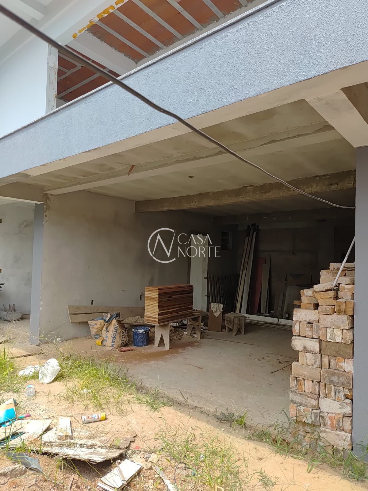 Casa à venda com 3 quartos, 120m², 1 suíte, 2 vagas, Rua Marquês de Barbacena no bairro Partenon em Porto Alegre