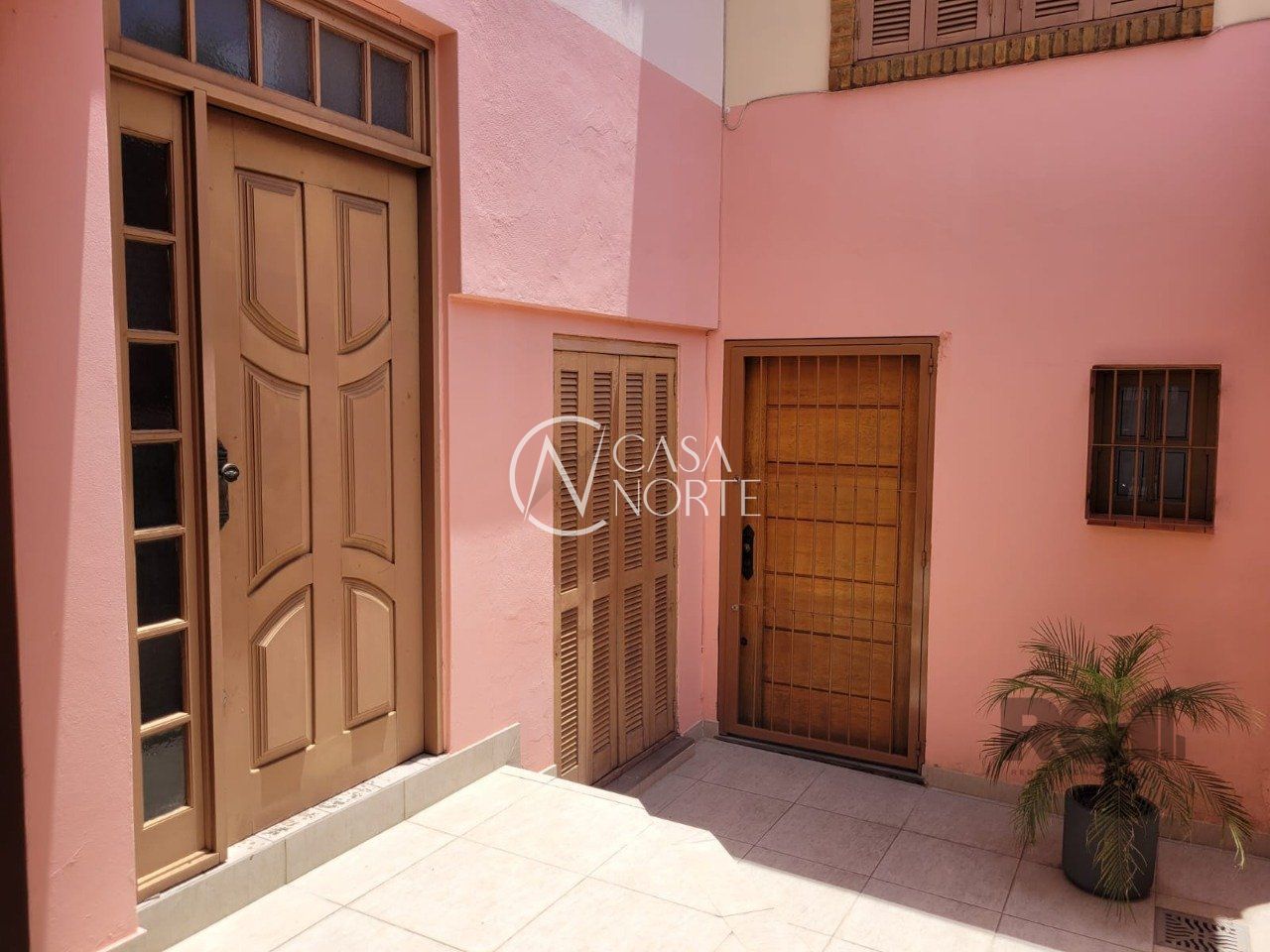 Casa à venda com 4 quartos, 181m², 2 vagas, Rua Euclydes da Cunha no bairro Partenon em Porto Alegre