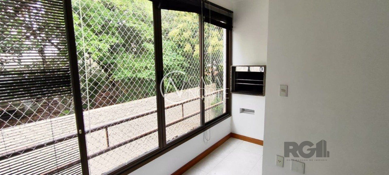 Apartamento à venda com 1 quarto, 50m², Avenida Cristóvão Colombo no bairro Floresta em Porto Alegre