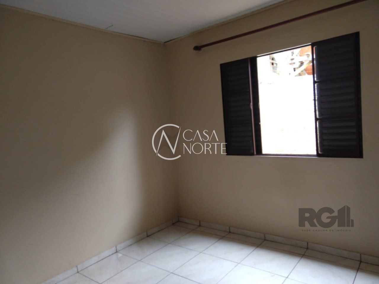 Terreno à venda  com 200m², Rua Joia no bairro Vila Nova em Porto Alegre