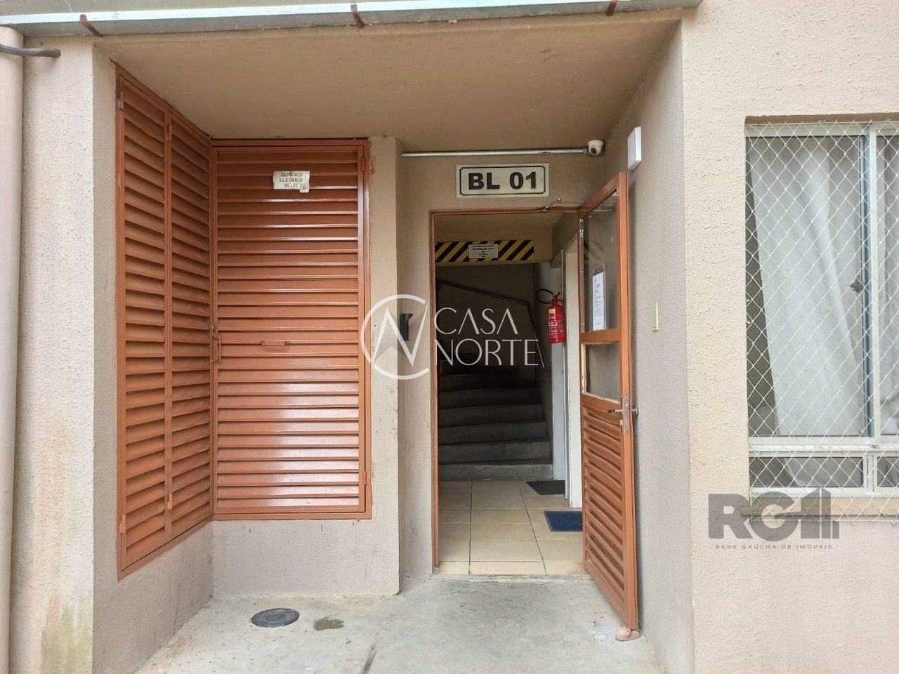 Apartamento à venda com 2 quartos, 42m², 1 vaga, Avenida João Antônio Silveira no bairro Lomba do Pinheiro em Porto Alegre