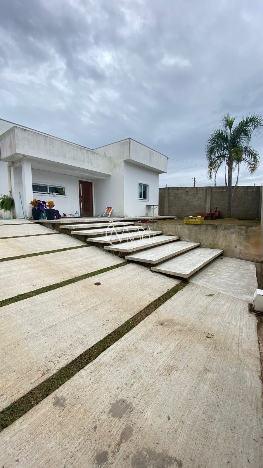 Casa à venda com 3 quartos, 750m², 2 vagas, Estrada Octavio Frasca no bairro Belém Velho em Porto Alegre