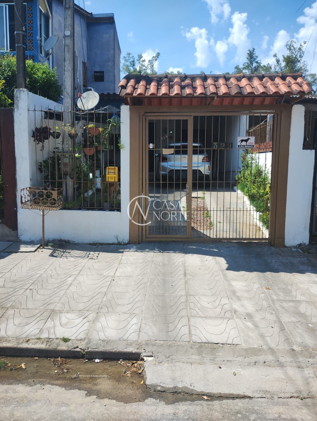 Casa à venda com 2 quartos, 56m², 1 suíte, 2 vagas, Rua Oscar Antunes de Oliveira no bairro Hípica em Porto Alegre
