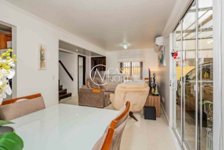 Casa de Condomínio à venda com 3 quartos, 110m², 1 vaga, Rua São Miguel no bairro Coronel Aparício Borges em Porto Alegre
