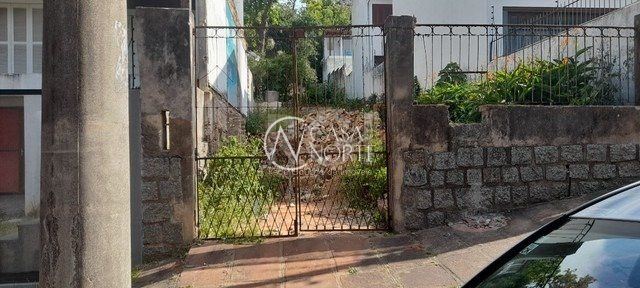 Terreno à venda  com 290m², Rua Paulino Chaves no bairro Santo Antônio em Porto Alegre