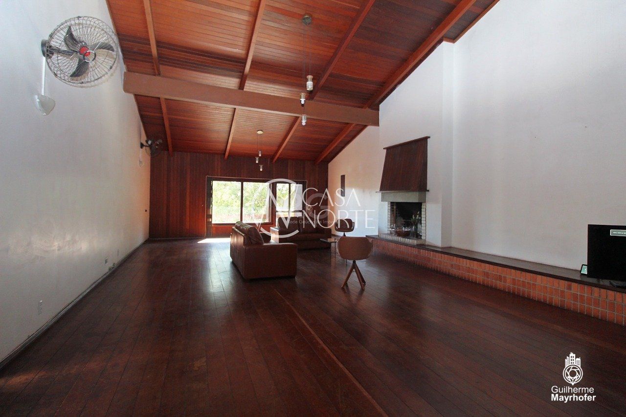 Casa à venda com 4 quartos, 526m², 2 suítes, 4 vagas, Rua Marechal Mesquita no bairro Teresópolis em Porto Alegre