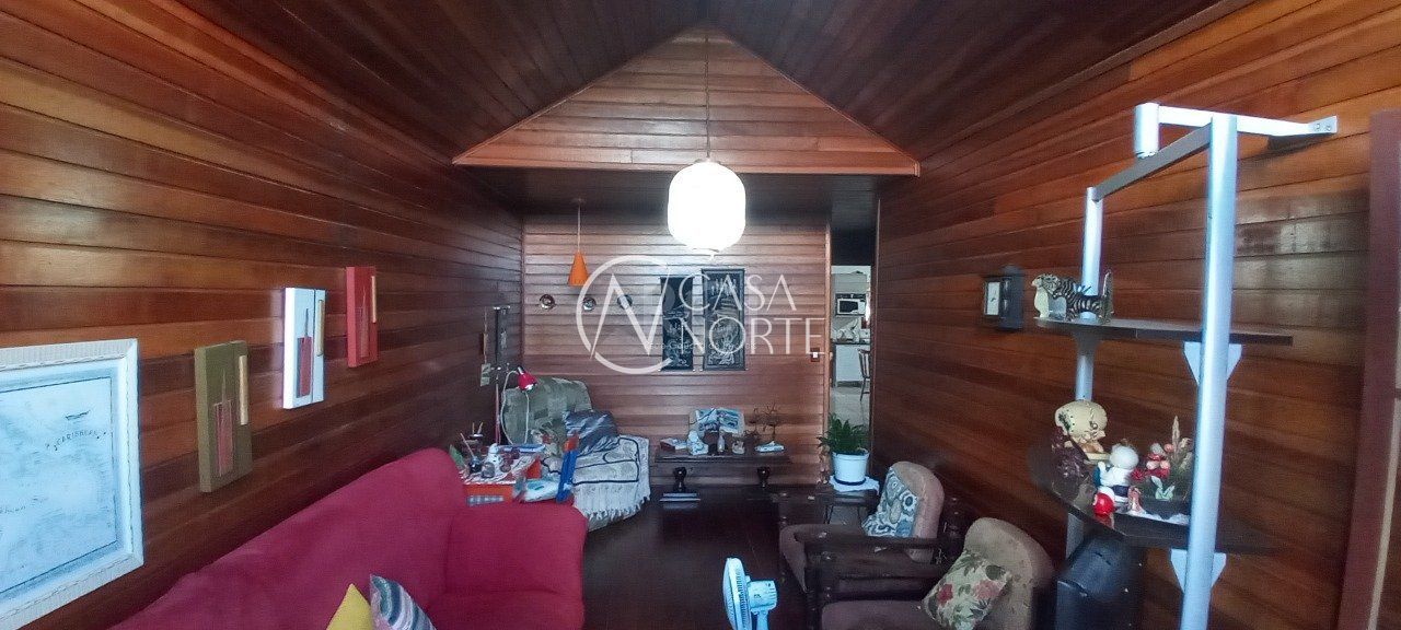 Casa à venda com 3 quartos, 107m², 2 vagas, Rua Liberal no bairro Tristeza em Porto Alegre