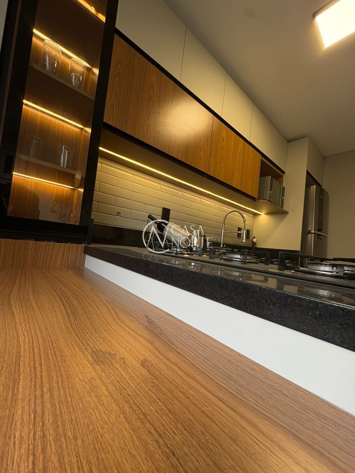Apartamento à venda com 2 quartos, 81m², 1 suíte, Avenida Venâncio Aires no bairro Cidade Baixa em Porto Alegre