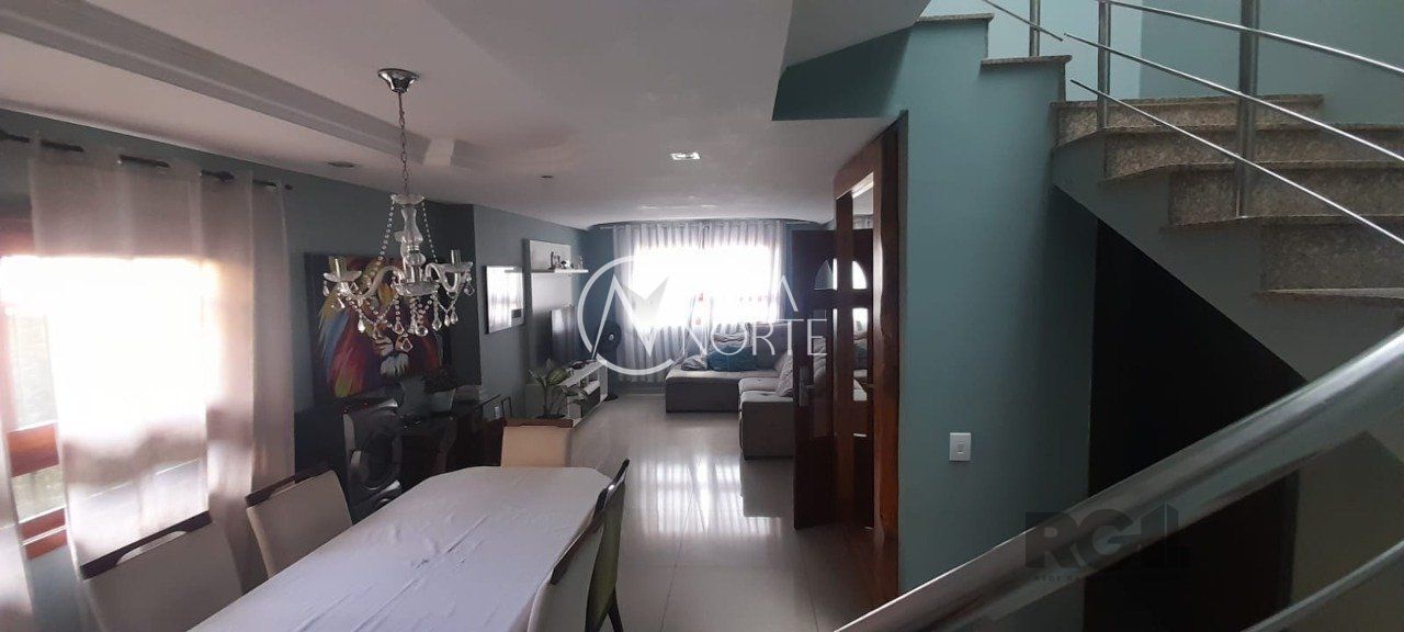 Casa à venda com 3 quartos, 185m², 1 suíte, 3 vagas, Rua Luzinete Alves Aragon no bairro Hípica em Porto Alegre