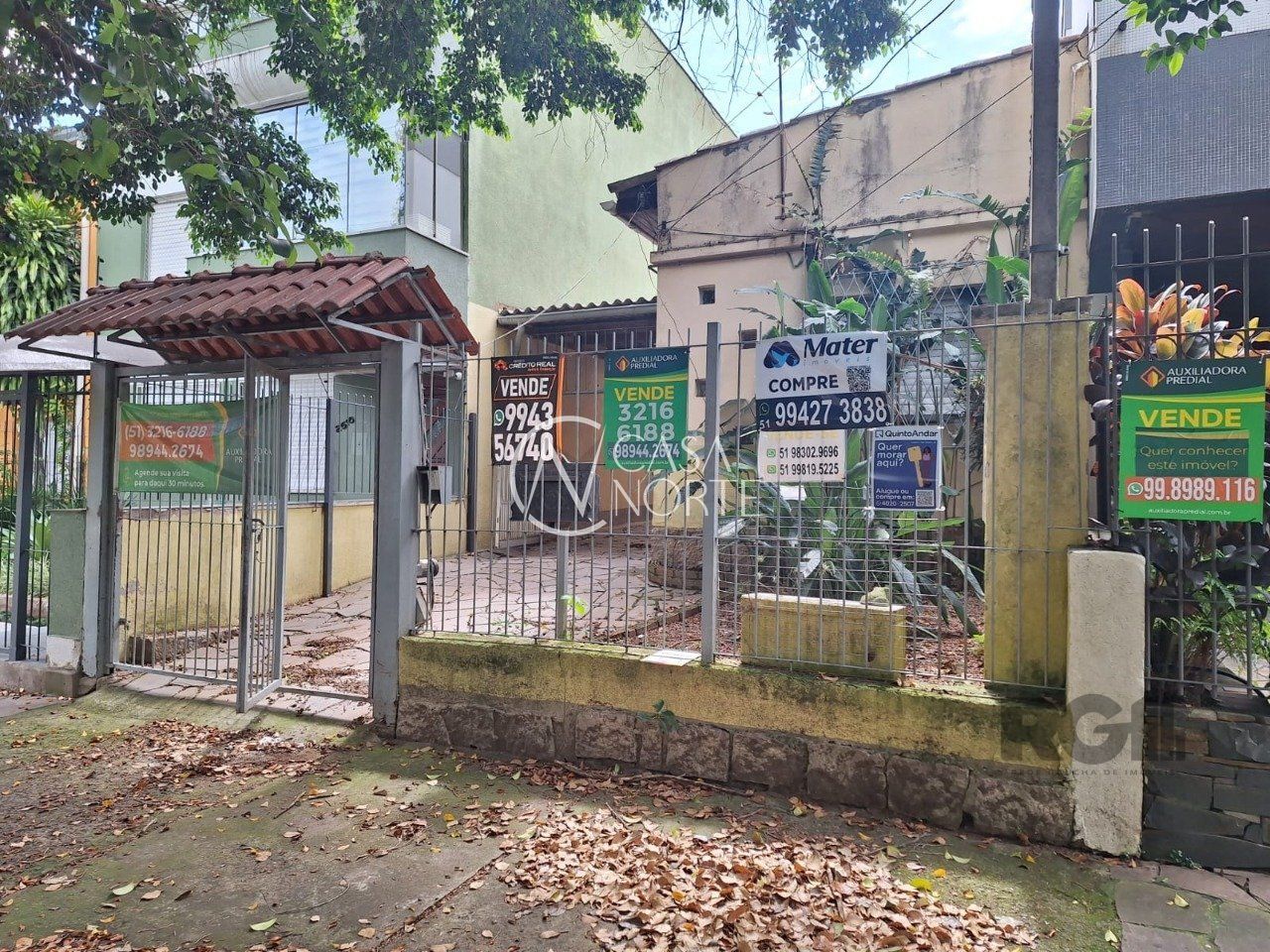 Casa à venda com 5 quartos, 100m², 2 vagas, Avenida Coronel Lucas de Oliveira no bairro Bela Vista em Porto Alegre