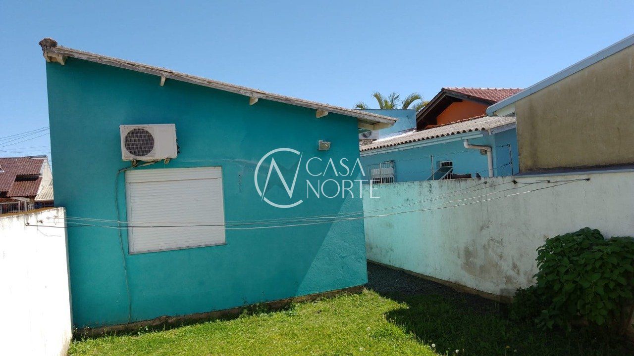 Casa à venda com 3 quartos, 74m², 1 suíte, Rua Irineu Francisco da Silva no bairro Belém Novo em Porto Alegre