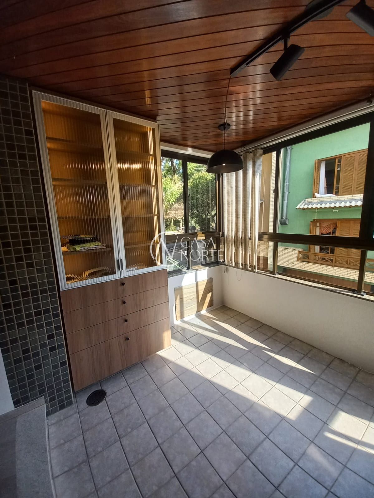 Apartamento à venda com 2 quartos, 99m², 1 suíte, 1 vaga, Rua Landel de Moura no bairro Tristeza em Porto Alegre