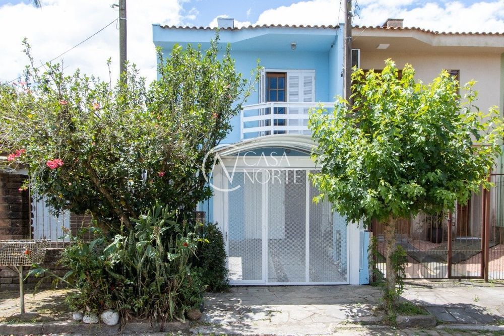 Casa à venda com 3 quartos, 137m², 2 vagas, Rua Luiz Maestri no bairro Serraria em Porto Alegre