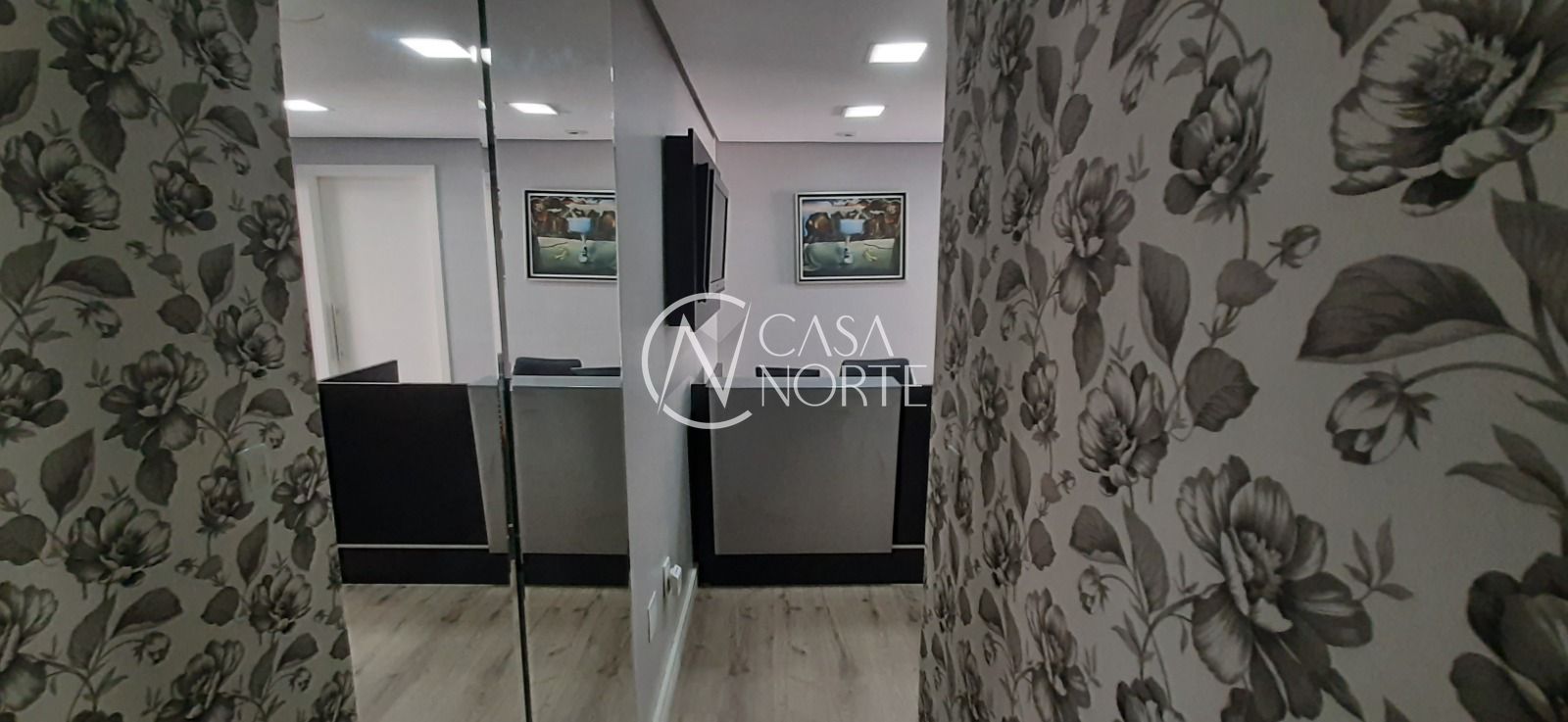 Sala Comercial à venda com 1 quarto, 76m², Rua Doutor Flores no bairro Centro Histórico em Porto Alegre