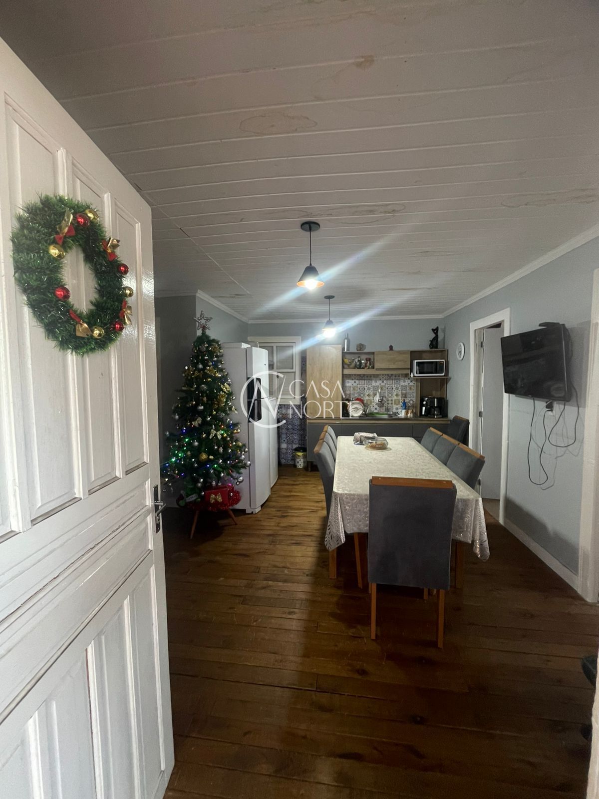 Terreno à venda  com 188m², Rua Enfermeiro Ventura no bairro Vila Nova em Porto Alegre