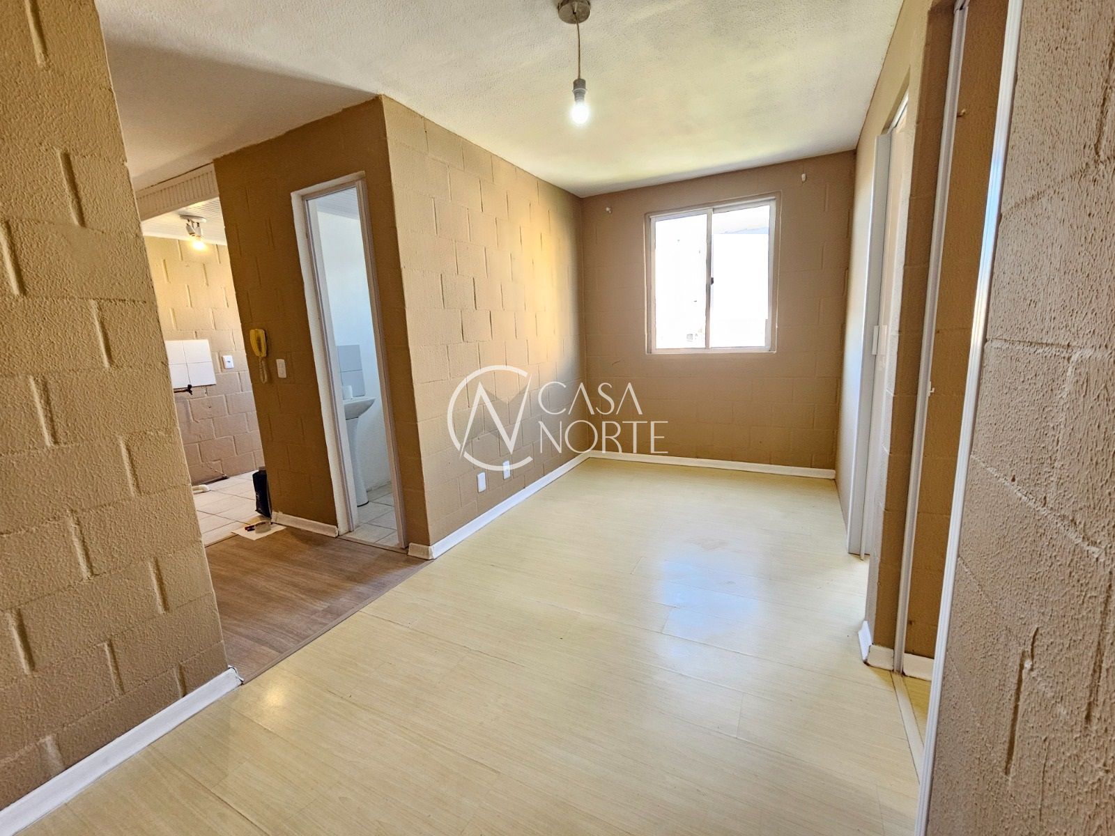 Apartamento à venda com 2 quartos, 36m², 1 vaga, Rua Atílio Supertti no bairro Vila Nova em Porto Alegre