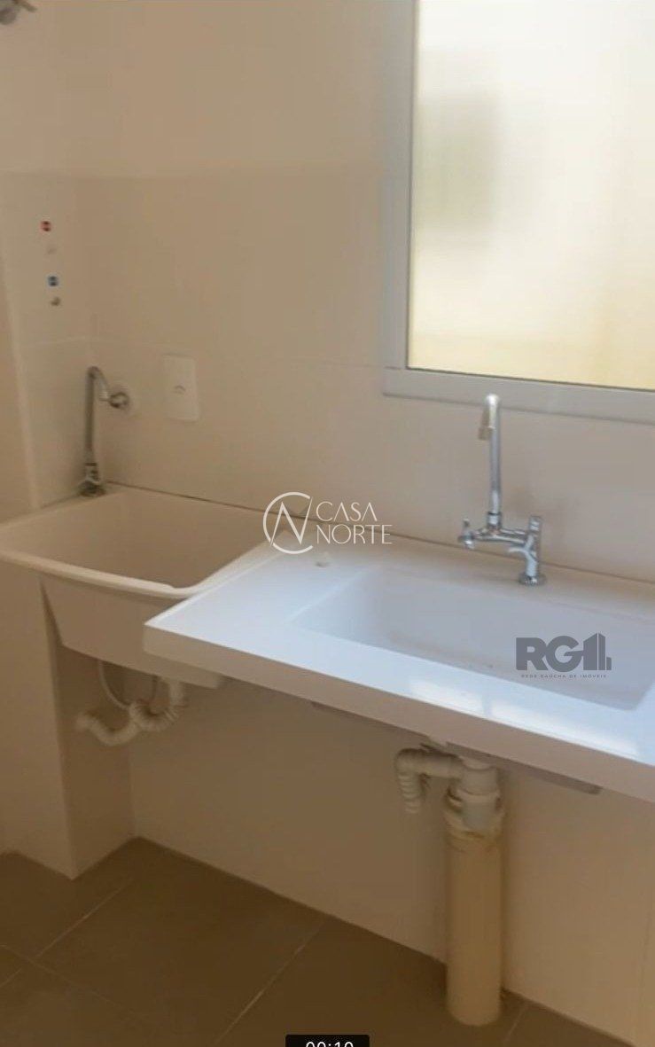 Apartamento à venda com 2 quartos, 40m², 1 vaga, Rua Diretriz no bairro Restinga em Porto Alegre