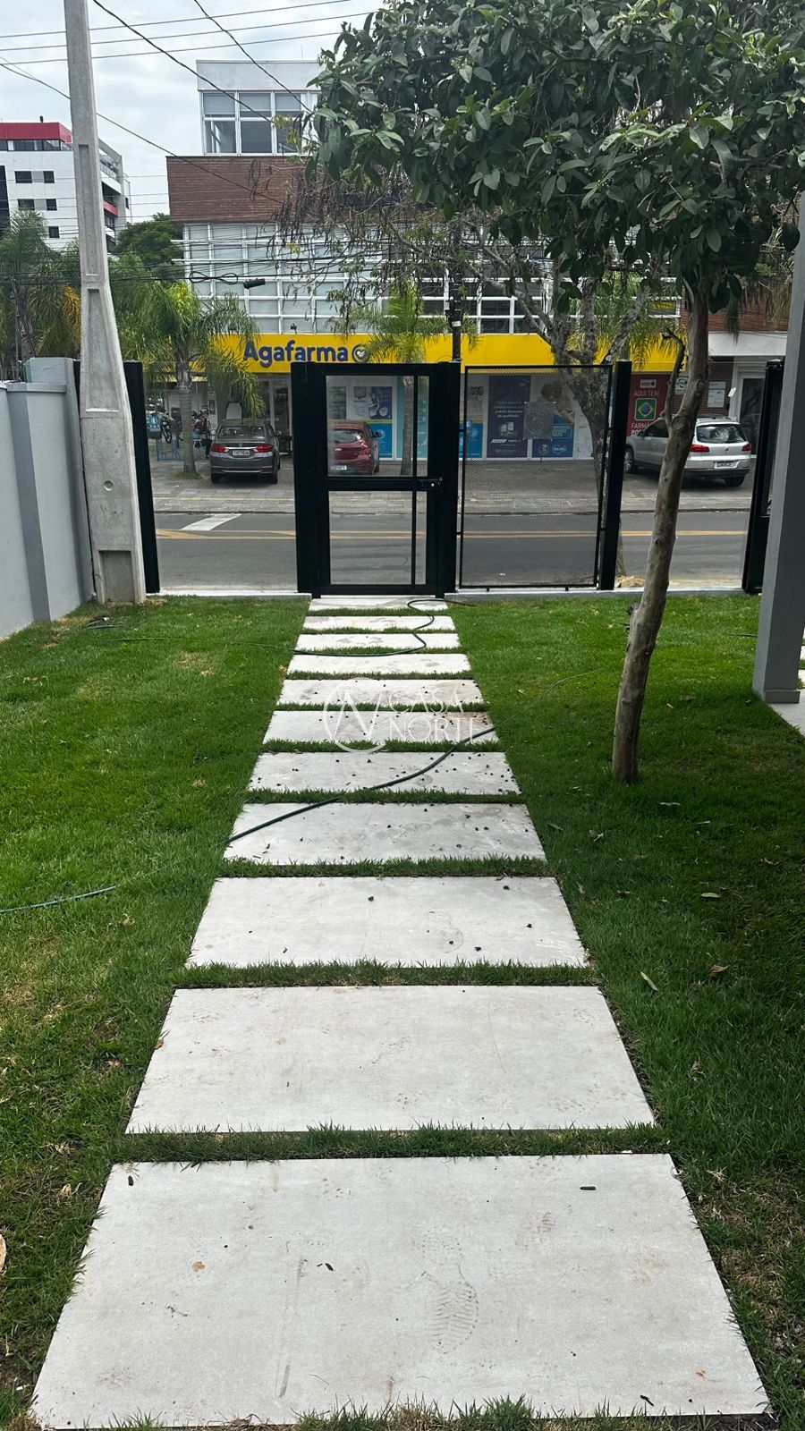 Casa à venda com 3 quartos, 120m², 1 suíte, 2 vagas, Rua Doutor Pereira Neto no bairro Tristeza em Porto Alegre