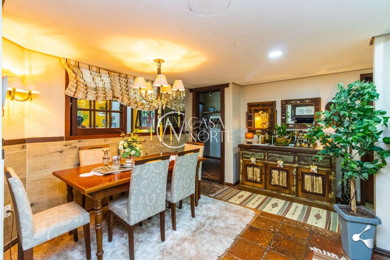 Casa de Condomínio à venda com 4 quartos, 231m², 3 suítes, 3 vagas, Rua Dea Coufal no bairro Ipanema em Porto Alegre