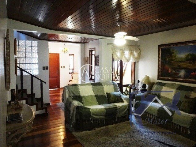 Casa à venda com 4 quartos, 318m², 1 suíte, 4 vagas, Avenida José Correa da Silva no bairro Cavalhada em Porto Alegre