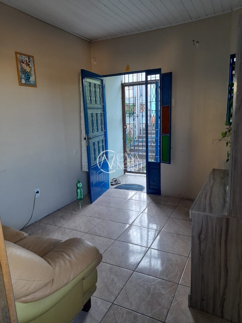 Casa à venda com 4 quartos, 215m², 1 vaga, Rua Doze de Outubro no bairro Partenon em Porto Alegre