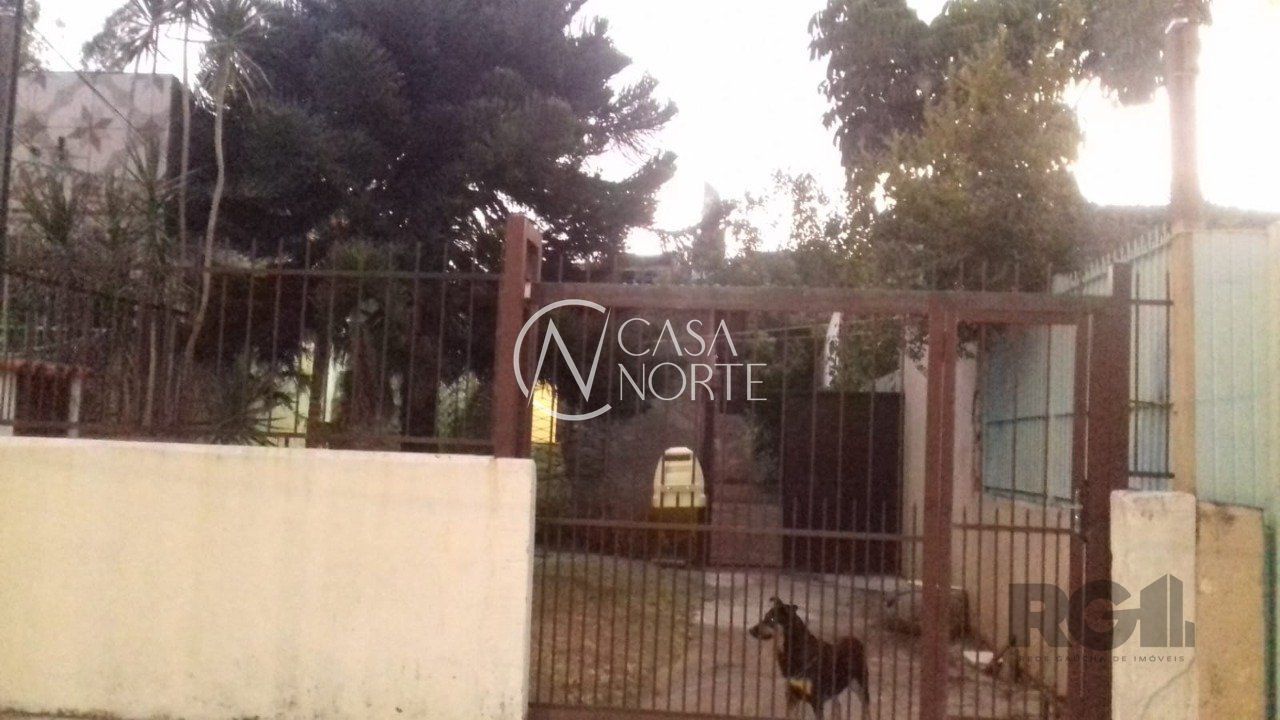 Terreno à venda  com 217m², Avenida Florianópolis no bairro Azenha em Porto Alegre