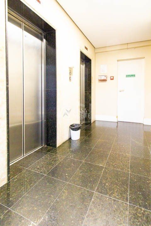 Sala Comercial à venda com 2 quartos, 52m², Avenida Osvaldo Aranha no bairro Bom Fim em Porto Alegre