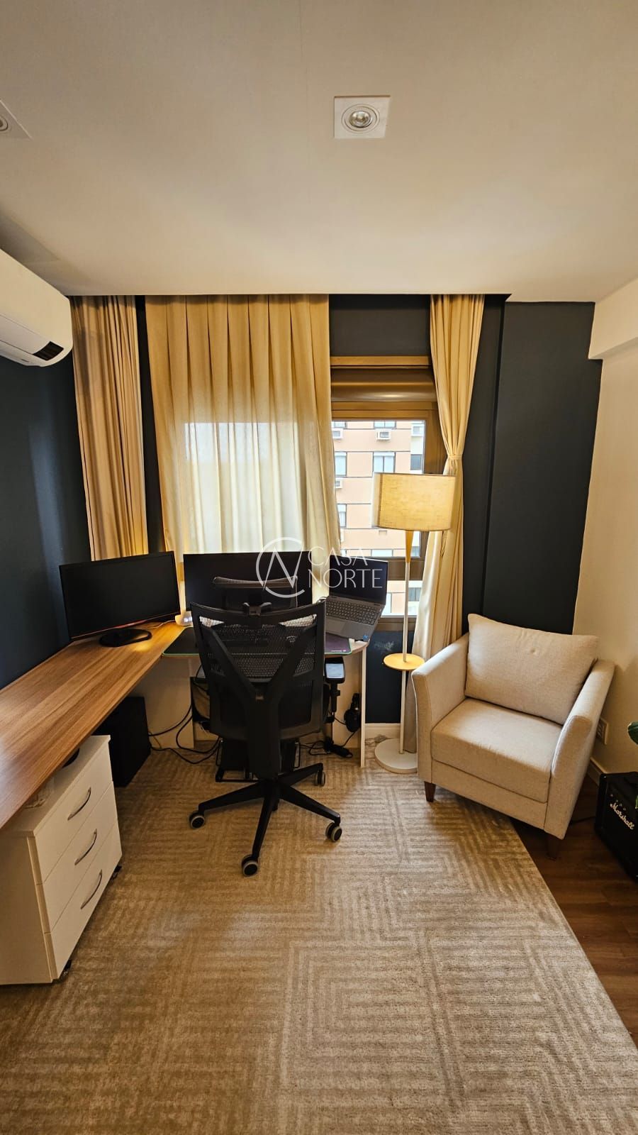 Apartamento à venda com 2 quartos, 82m², 2 suítes, 2 vagas, Almirante Gonçalves no bairro Menino Deus em Porto Alegre