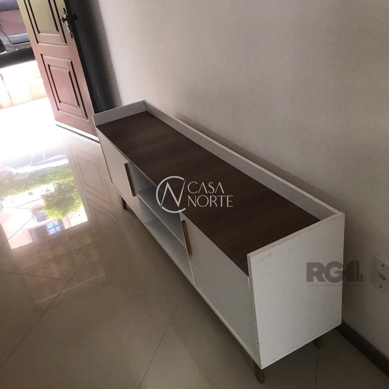 Casa de Condomínio à venda com 2 quartos, 72m², 1 vaga, Avenida Monte Cristo no bairro Vila Nova em Porto Alegre