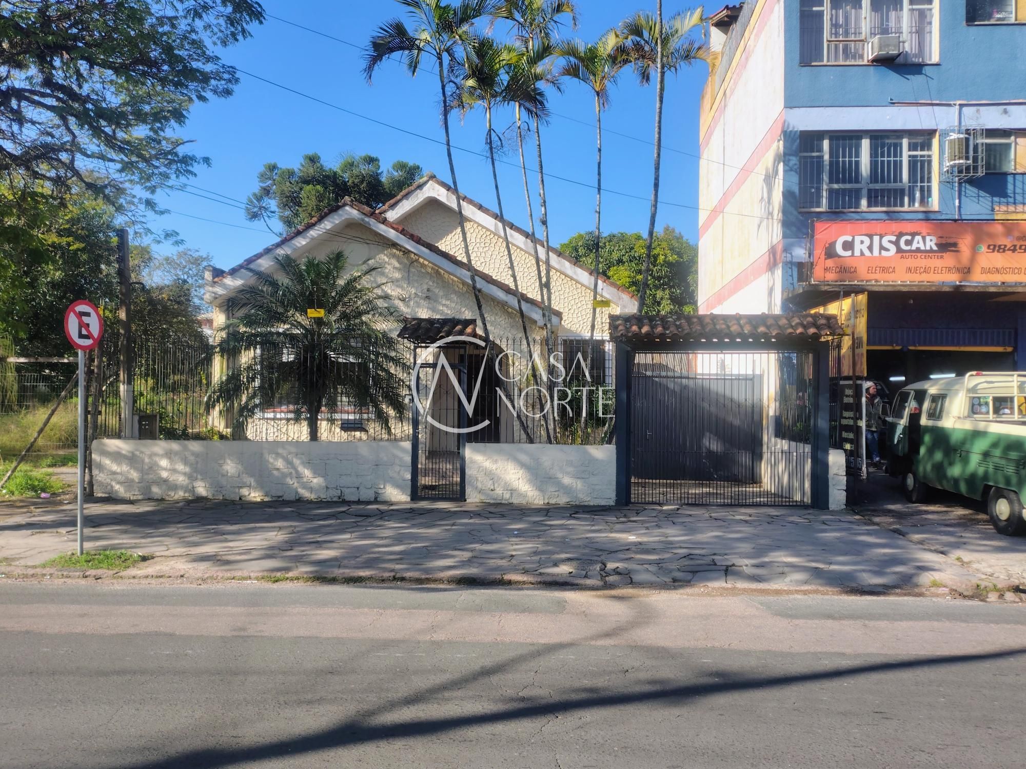 Casa à venda com 3 quartos, 87m², 4 vagas, Rua Santa Flora no bairro Nonoai em Porto Alegre