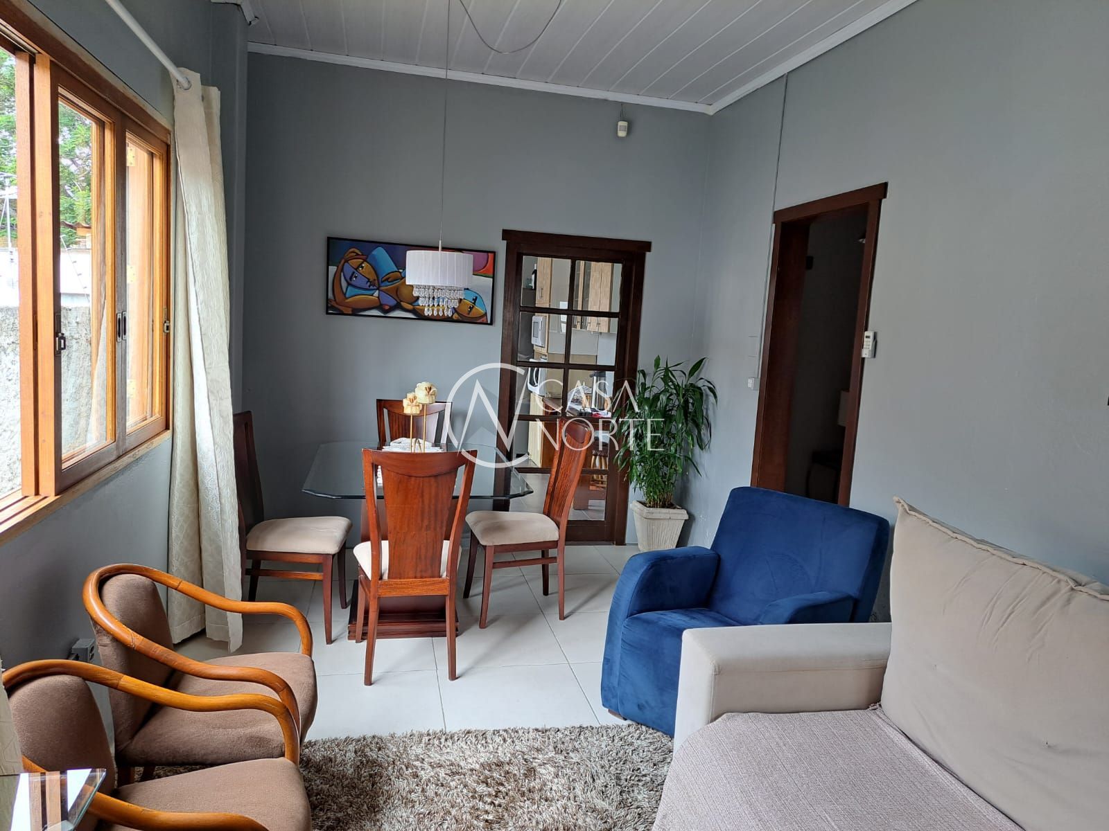 Casa à venda com 2 quartos, 100m², 1 suíte, 3 vagas, Rua Oliveira Lopes no bairro Sarandi em Porto Alegre