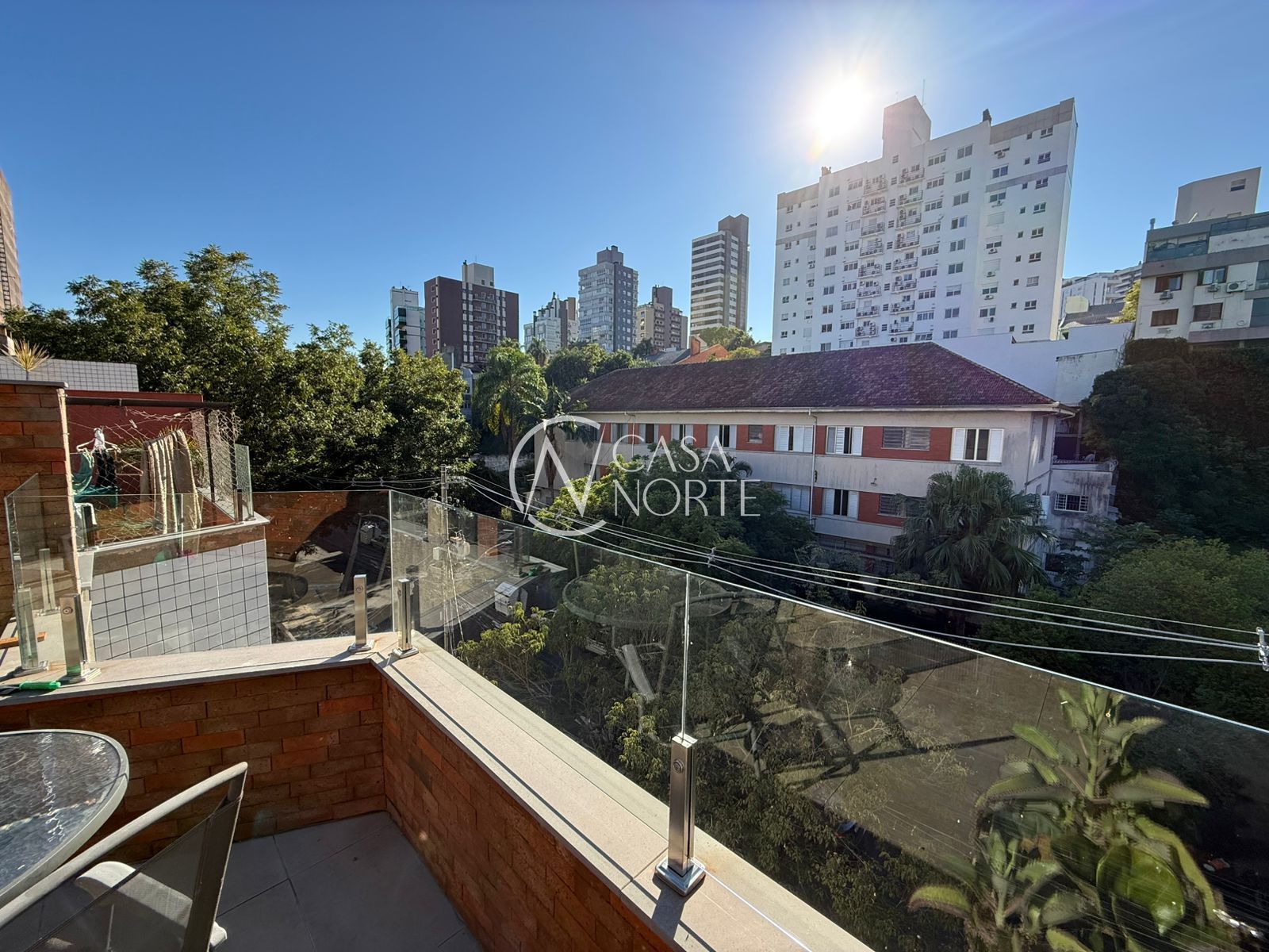 Apartamento à venda com 2 quartos, 104m², 1 vaga, Rua Carazinho no bairro Petrópolis em Porto Alegre