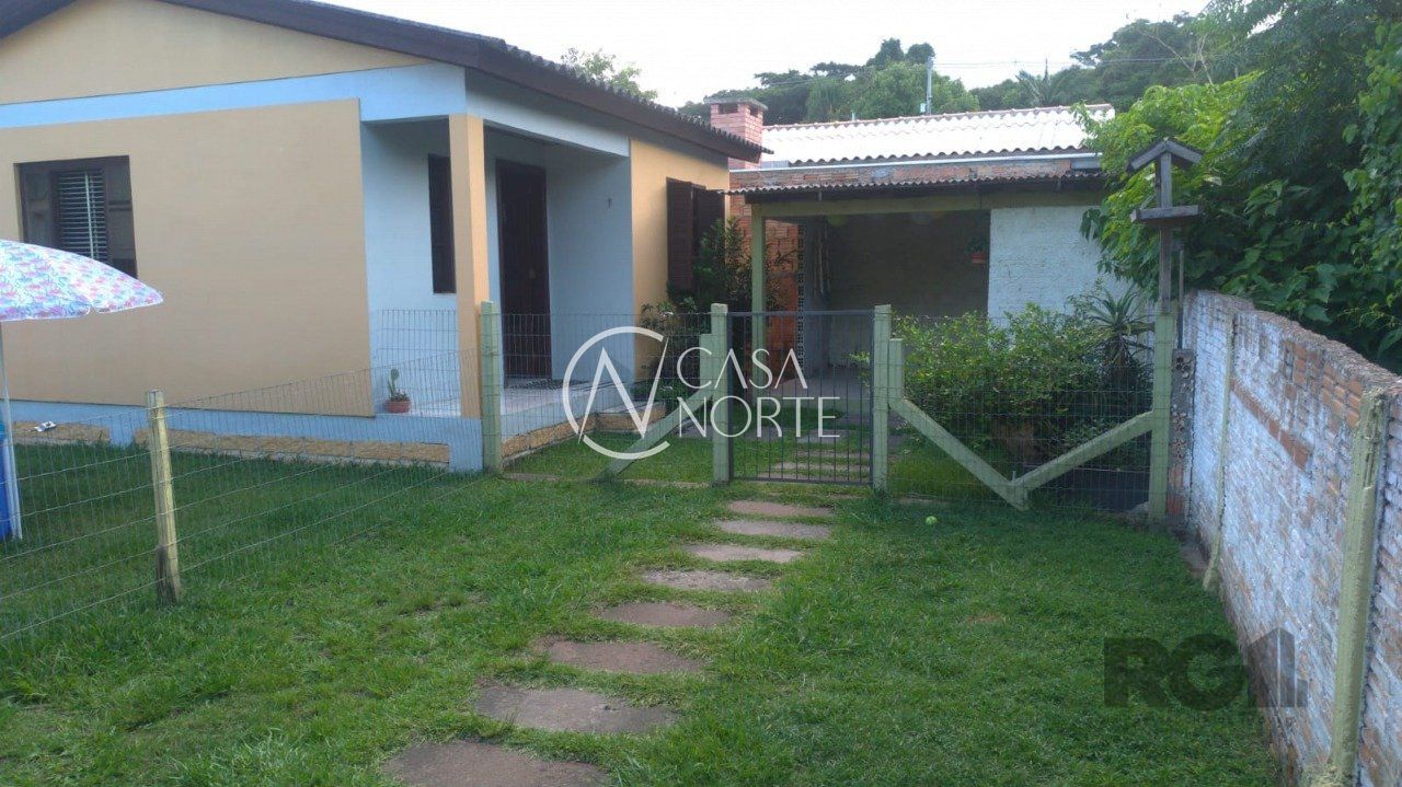 Casa à venda com 2 quartos, 118m², 2 vagas, Rua Giacomo Muttoni no bairro Belém Velho em Porto Alegre