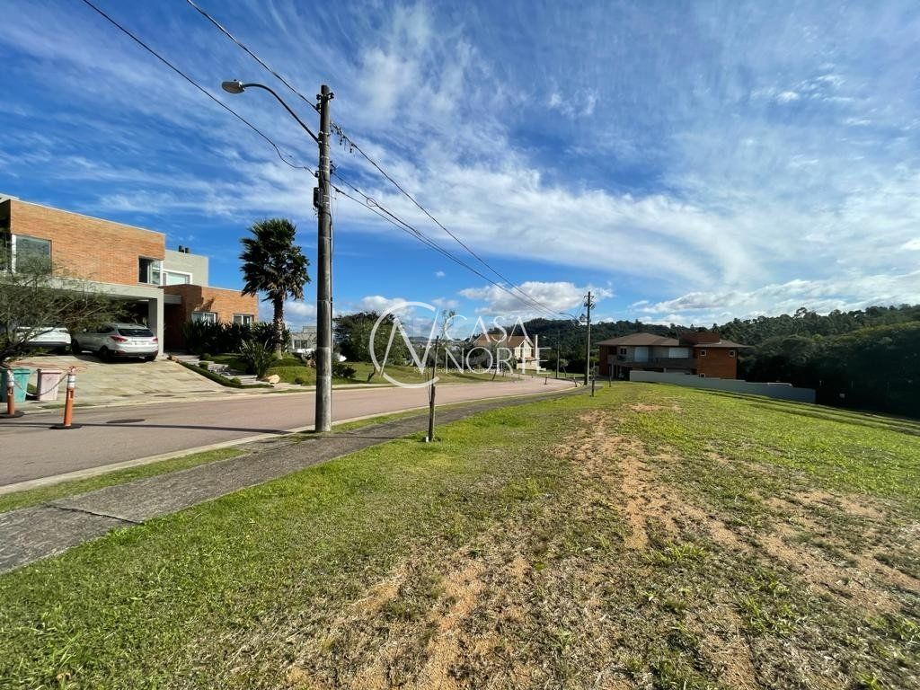 Terreno à venda  com 567m², Estrada das Três Meninas no bairro Vila Nova em Porto Alegre