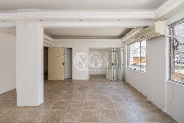 Apartamento à venda com 1 quarto, 43m², 1 suíte, Rua Vigario José Inácio no bairro Centro Histórico em Porto Alegre