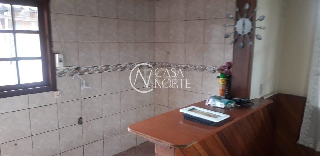 Casa à venda com 2 quartos, 132m², 2 vagas, Rua E no bairro Extrema em Porto Alegre