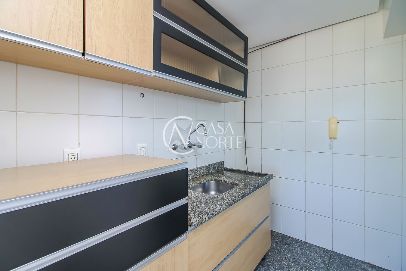 Apartamento à venda com 2 quartos, 58m², 1 vaga, Rua João Bonuma no bairro Coronel Aparício Borges em Porto Alegre