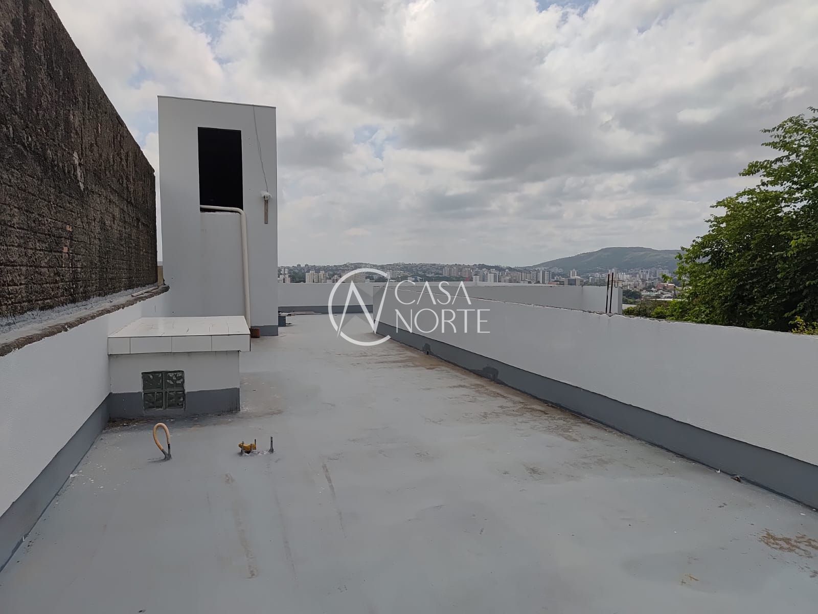 Casa à venda com 3 quartos, 120m², 1 suíte, 2 vagas, Rua Marquês de Barbacena no bairro Partenon em Porto Alegre