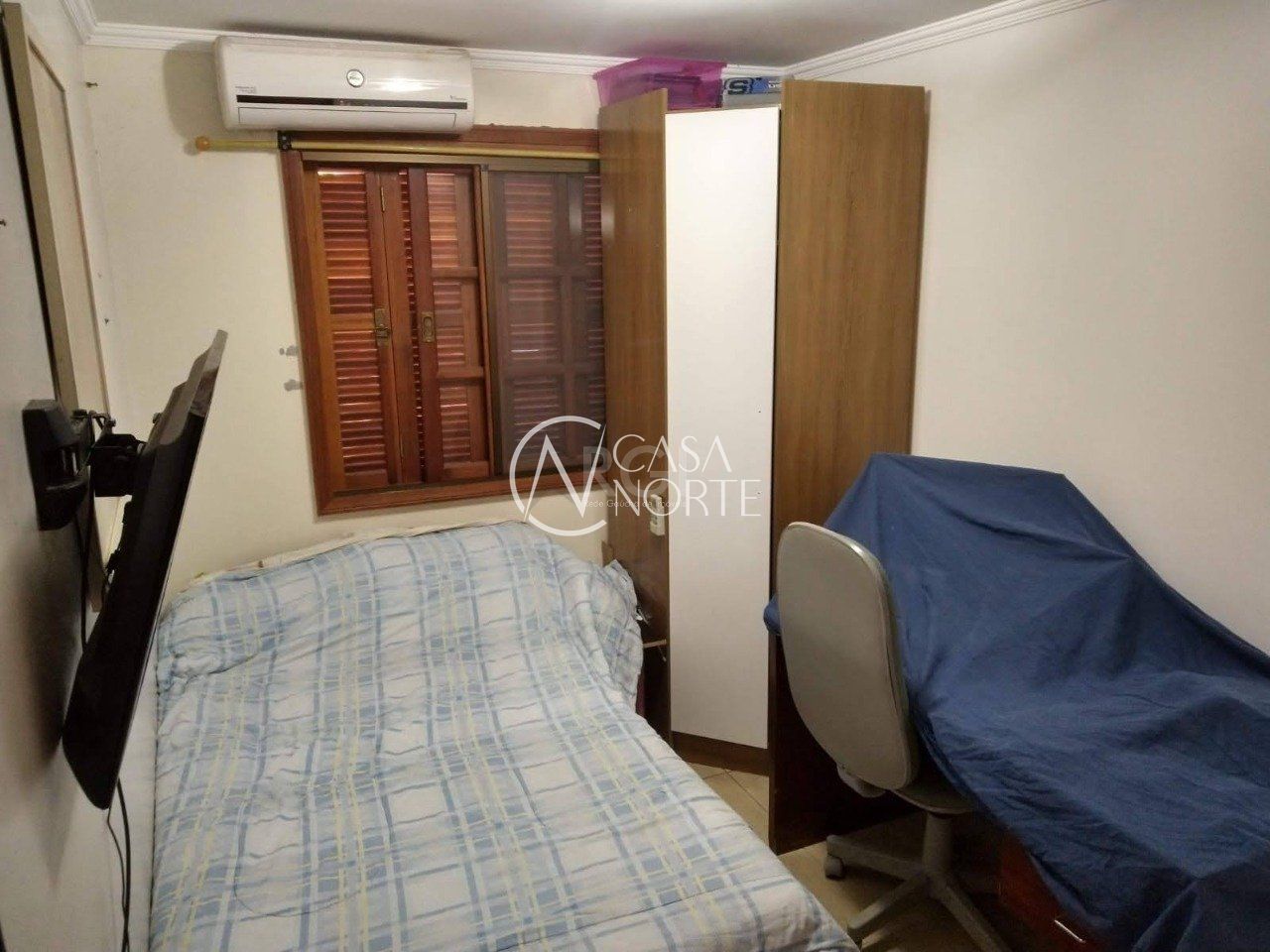 Casa à venda com 2 quartos, 82m², 2 vagas, Rua Pedro da Silva Nava no bairro Aberta dos Morros em Porto Alegre